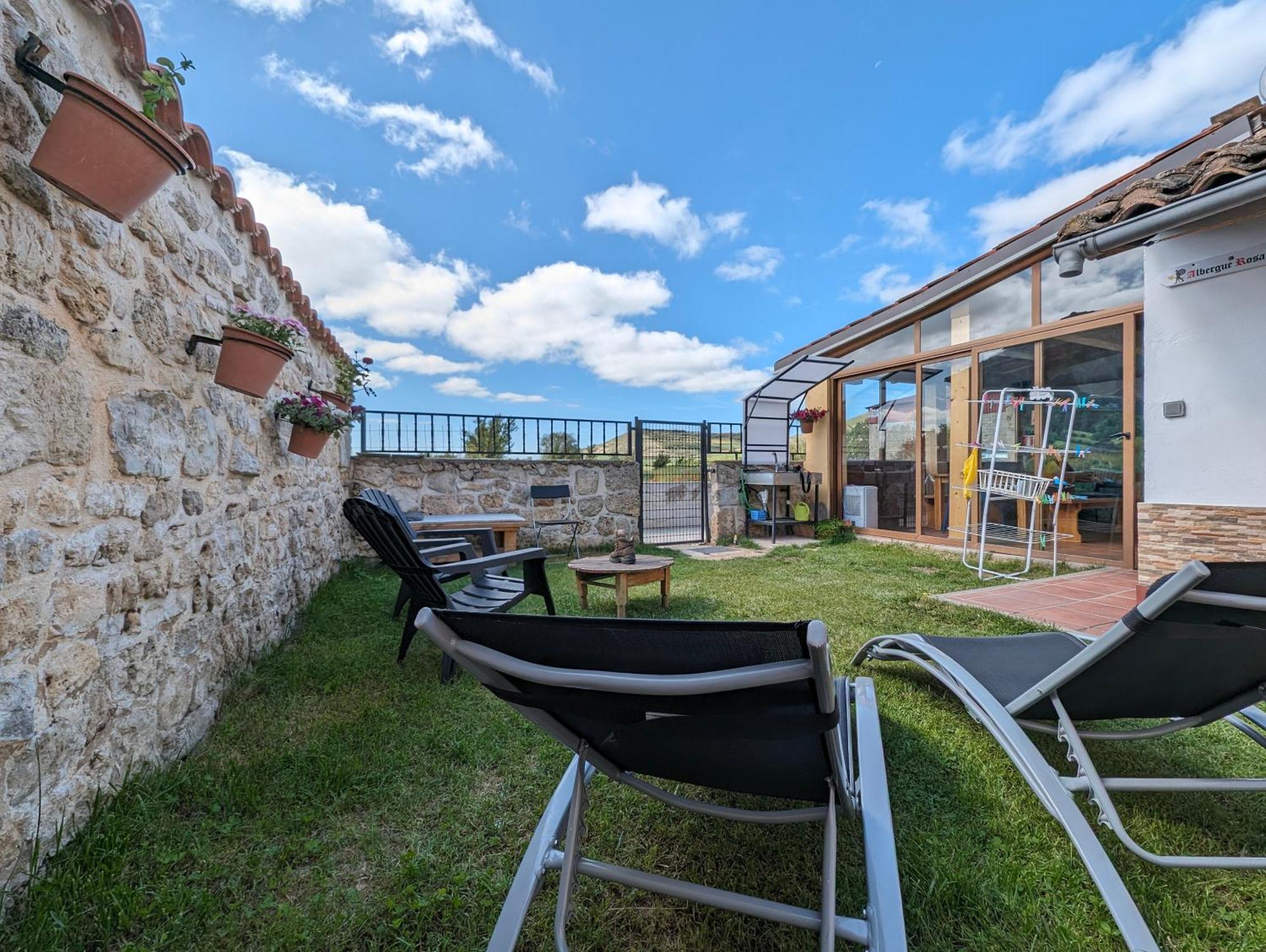 Albergue El Alfar/Pilgrim Hostel Hornillos del Camino Exterior photo